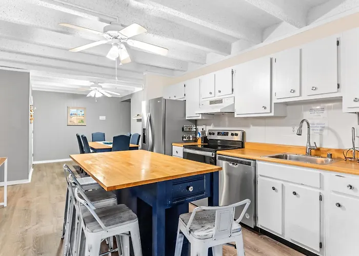 Holiday home Family-friendly 3br On 77th St Pool, Balcony & Walk To Ocean City