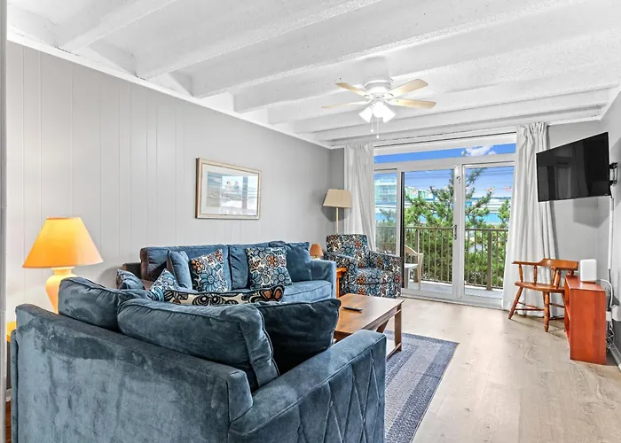 Family-friendly 3br On 77th St Pool, Balcony & Walk To * Ocean City