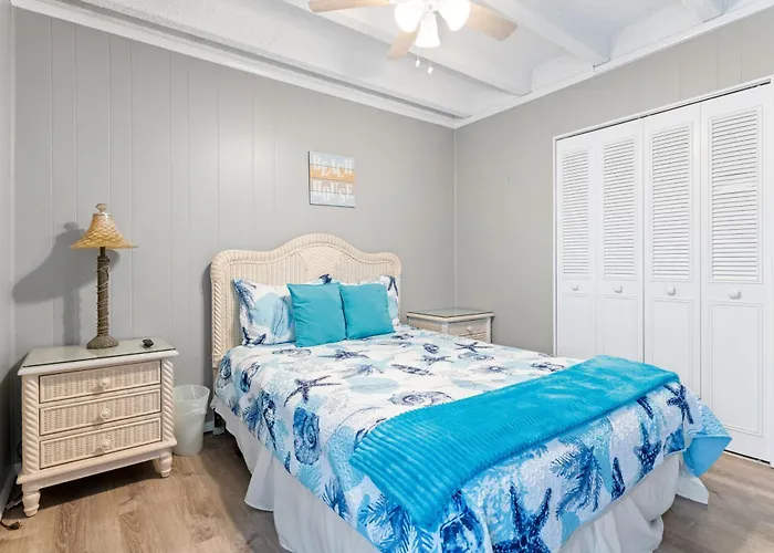 Holiday home Family-friendly 3br On 77th St Pool, Balcony & Walk To